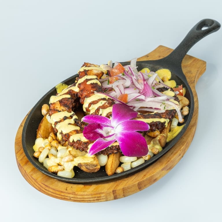 Latin-American Delivery: Empanadas, Arepas, Ceviche, Churrasco