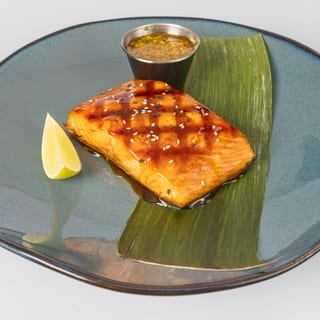 Salmon Nikkei